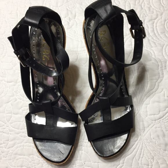 BCBG Paris Black Strappy Platform Shoes Size 9 with Wood Balance Sandal Heels - Picture 4 of 8
